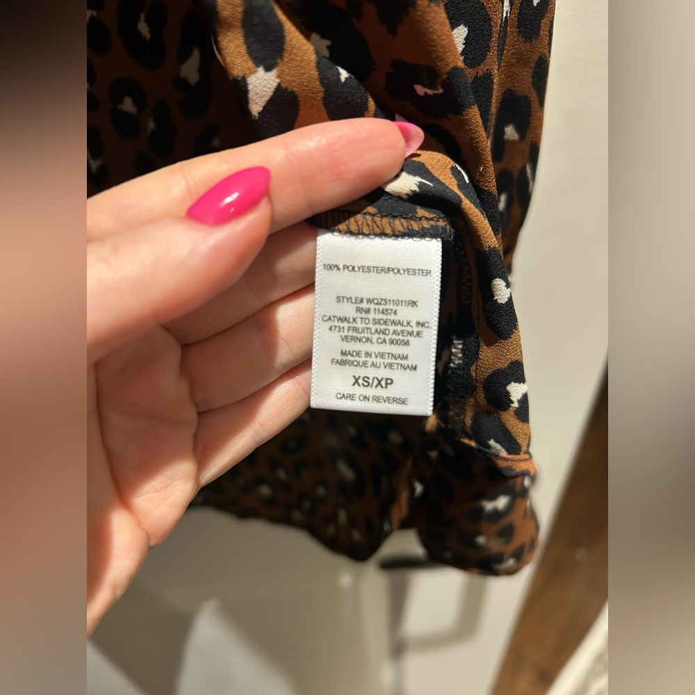 Leopard Blouse - Picture 5 of 7